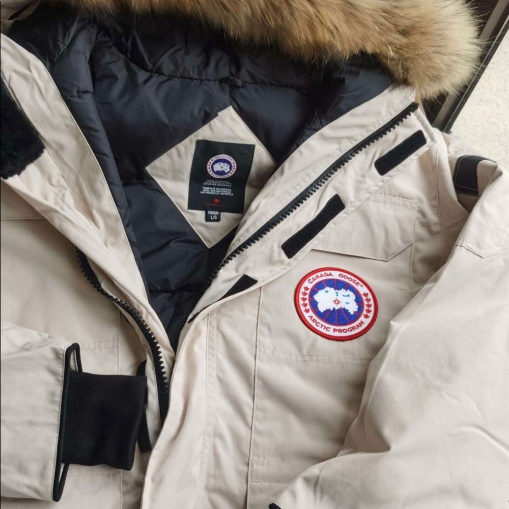 CANADA GOOSE PARKA (LG)